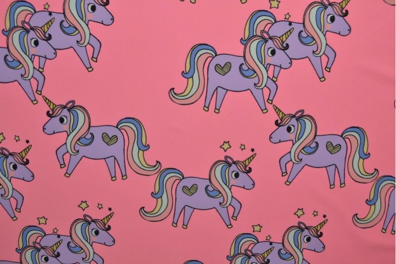 LYCRA TRÆNINGS + BADETØJ - PURPLE UNICORN - UV50